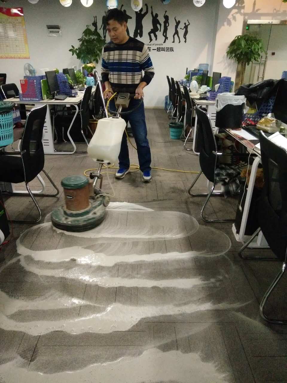 人̺ϴ